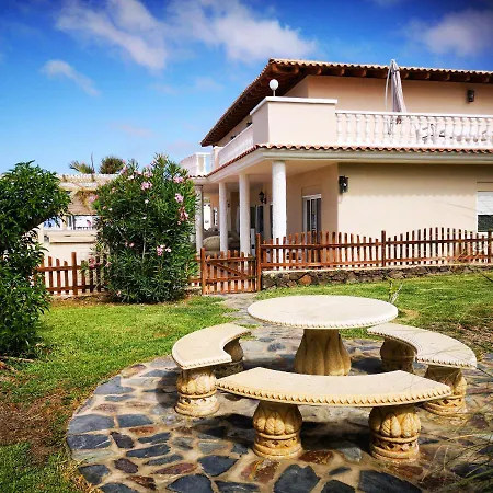 Finca La Cascada بيت ضيافة كالاو سالفاجي