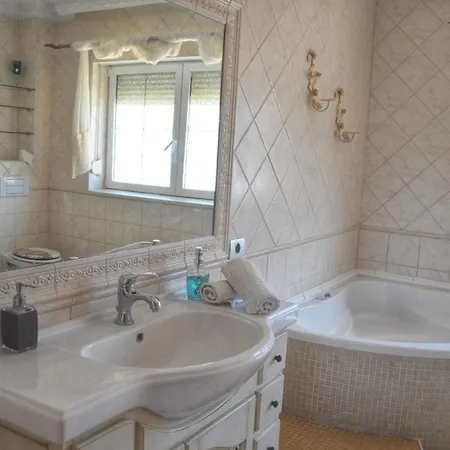 Finca La Cascada بيت ضيافة كالاو سالفاجي